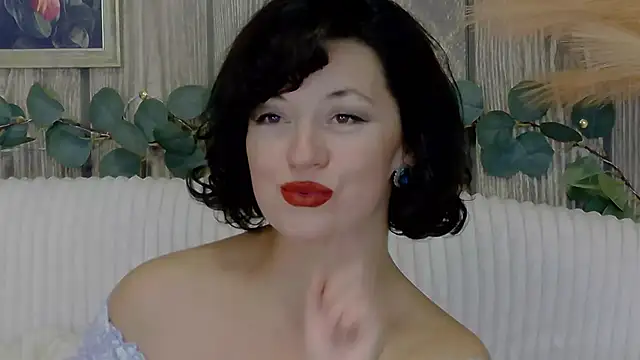 ClassyTinaa Chat XXX in diretta