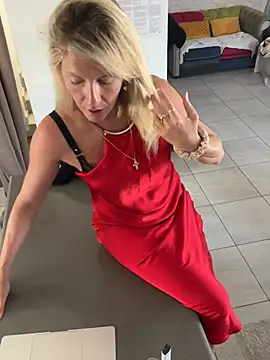 AtomBlondy 라이브 XXX 채팅