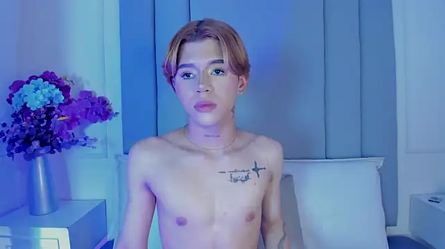 XXX chat uživo modela Elliot_Walker