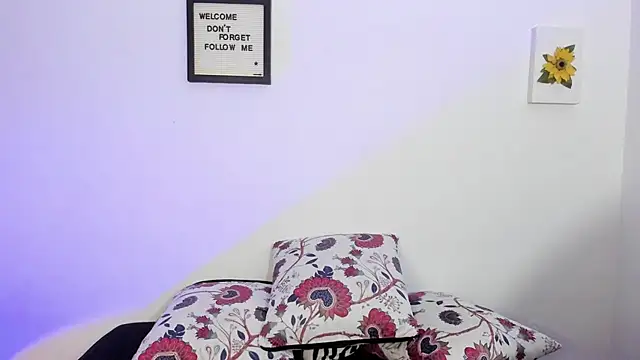 LauraToro_ Live XXX Chat