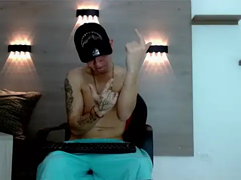 Gaeliitto's Live XXX Chat