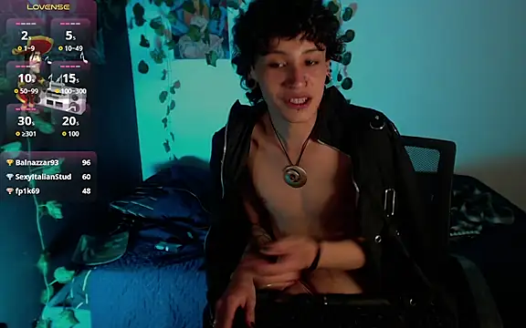 Chat XXX en directo de JohnnyJones_