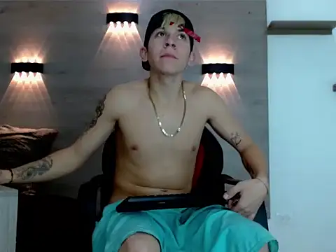 Gaeliitto's Live XXX Chat