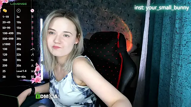Your_small_bunny's Live XXX Chat