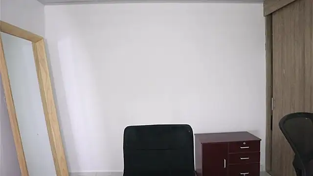 Chat +18 de Steph_F ao vivo