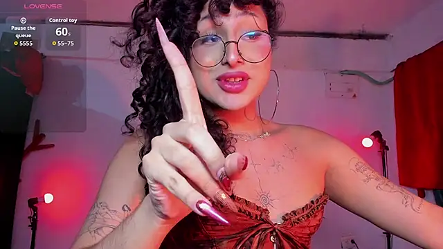 XXX chat uživo modela Heka_Prudence