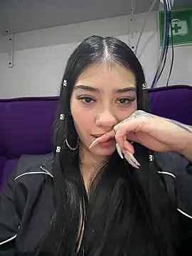 TayylorSexx Adlı Modelin Canlı XXX Sohbeti