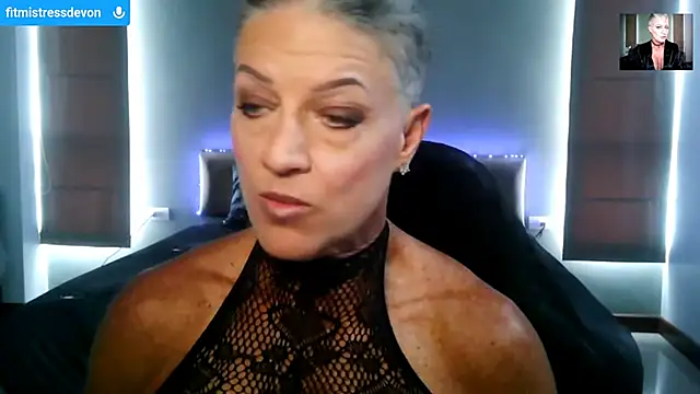 Devon2020 – Naživo XXX chat