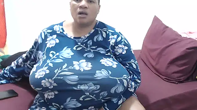 Czat XXX na żywo – Bustyslave48