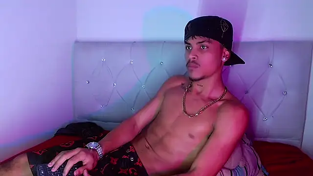 Angel_foxc13 在線直播表演