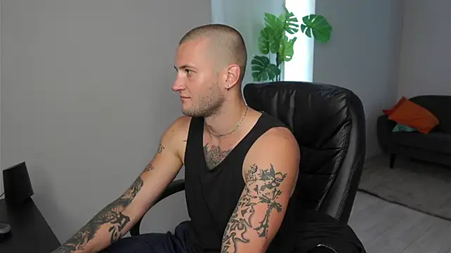 Онлайн чат XXX Igor_Wilde