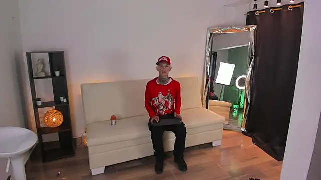 Darwinstark_'s Live XXX Chat