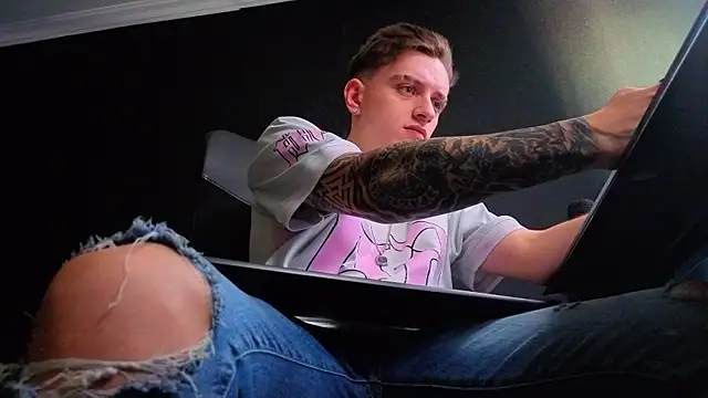 Chat XXX en directo de FelixStarkk