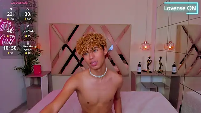 Chatroom XXX en direct de Anyelo_Twink