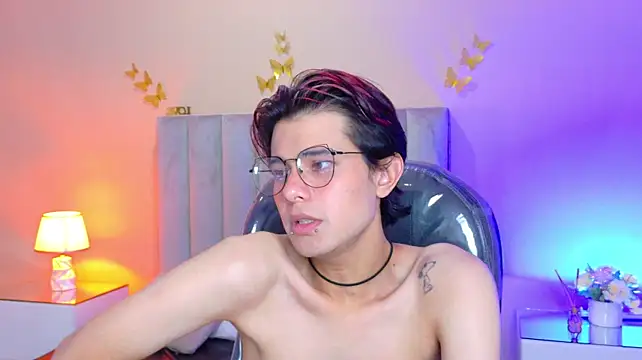 Derek_Sinn's Live XXX Chat