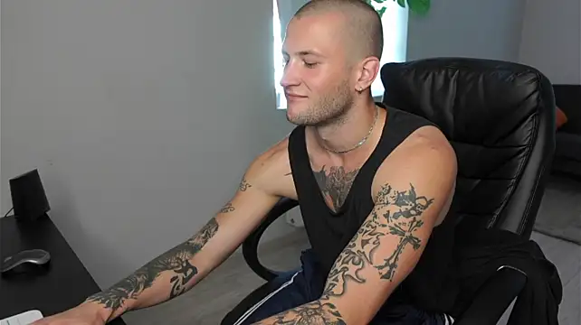 Онлайн чат XXX Igor_Wilde