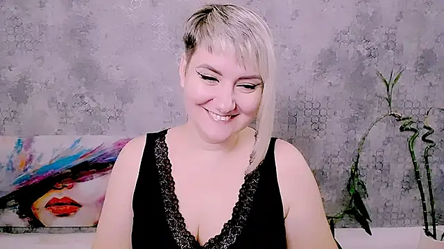 XXX chat uživo modela Djullia
