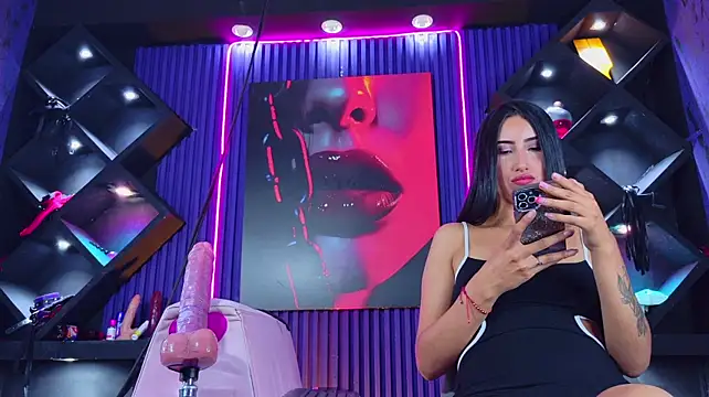 Chat +18 de Gaia_bdsm ao vivo