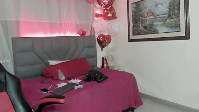 EbonyNaughty1000 Live XXX-chat