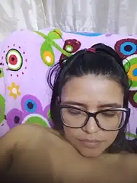 צ'אט XXX בשידור חי של selena_foxy