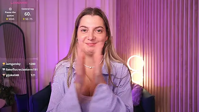 LucreciaStorm's Live XXX Chat