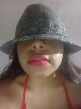 CHIKIS22DUO40's Webcam Show