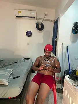 bigdick211292 élő XXX-chatje