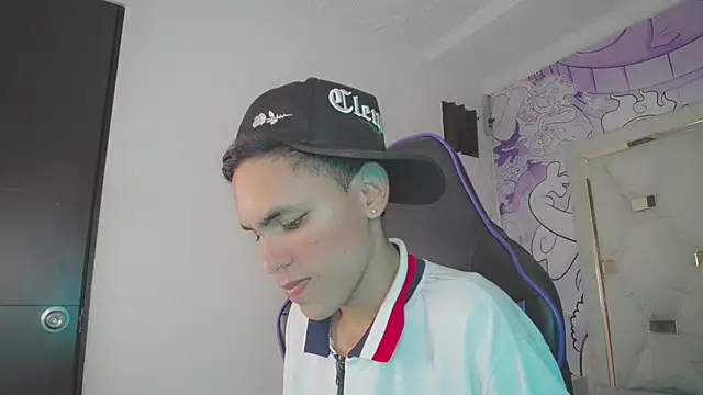Asher_athlets: απευθείας συνομιλία ΧΧΧ