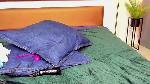 KatniseBabe 现场XXX聊天