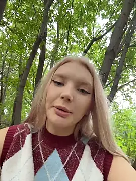 AmmyInPublic's Live Chat Room