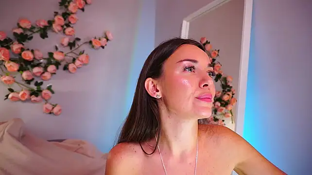YayMaya Live XXX Chat