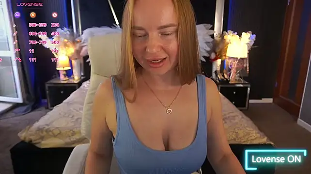 Chat XXX en directo de MiaRedFox
