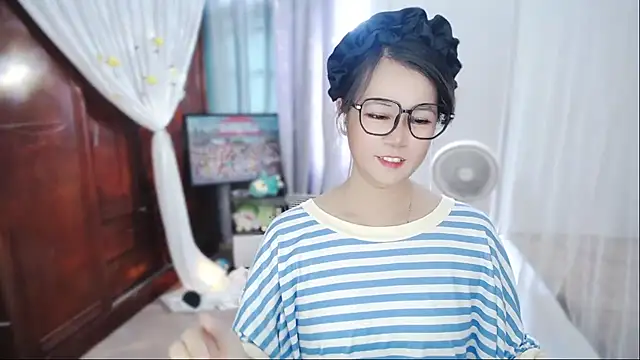 Fan_ting Adlı Modelin Canlı XXX Sohbeti