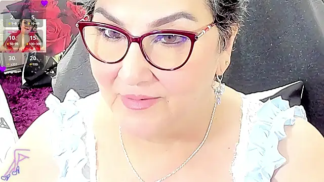 cataleya_mom Adlı Modelin Canlı XXX Sohbeti