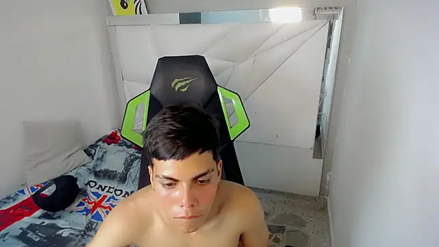 RyanFlirty: απευθείας συνομιλία ΧΧΧ