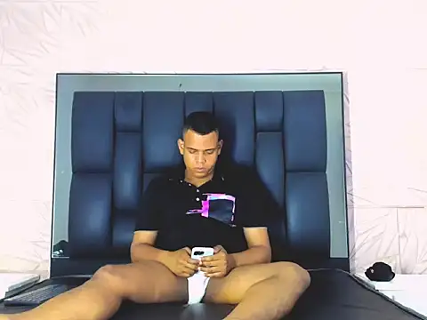 Chat XXX en directo de Papi_95