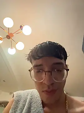 ArthurDaviess21's Live XXX Chat