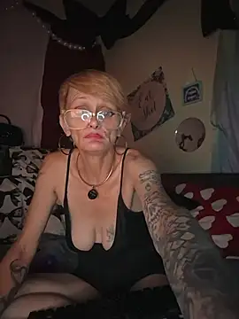 ivylee31 লাইভ XXX চ্যাট