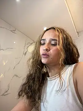 bella_vibess_s 现场XXX聊天