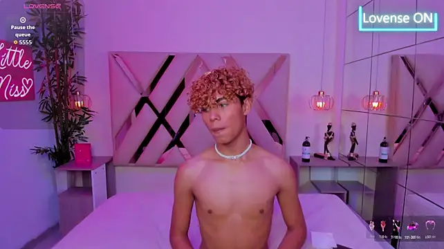 Anyelo_Twink Live XXX-chat