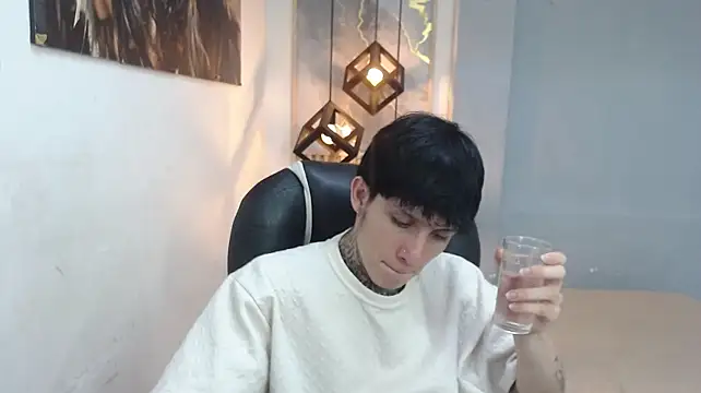 Cry_thereal's Live XXX Chat