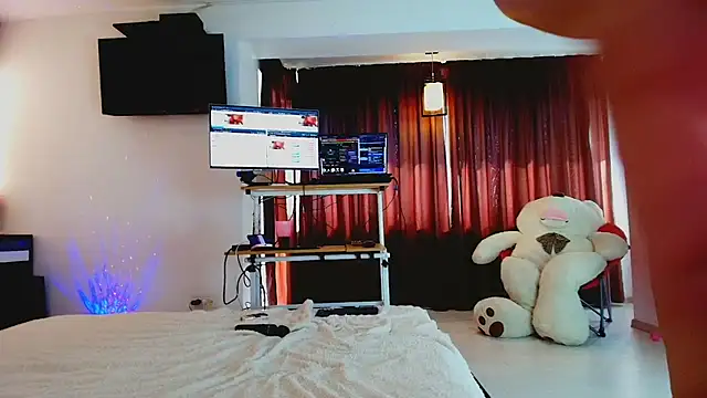 LadyAriaHunt Adlı Modelin Web Kamerası Şovu