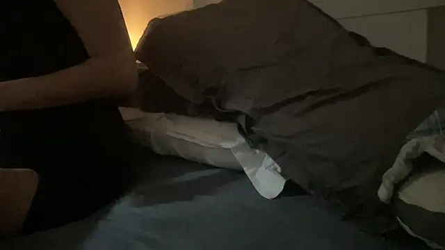 jitterbuggperfume's Live XXX Chat