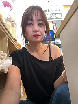 huihui_520 Adlı Modelin Canlı XXX Sohbeti