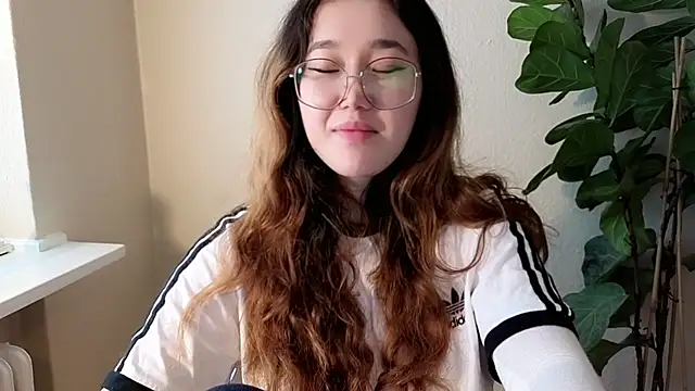 Jennatyan élő XXX-chatje