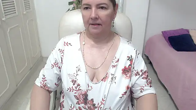 leonela_69 Chat XXX in diretta