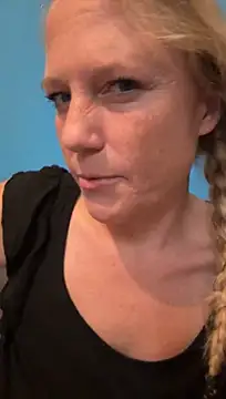 MoniqueLaFee live XXX chat