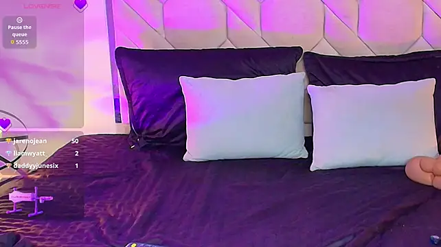 megganswift_'s Live XXX Chat