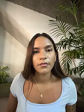 amara_wet04's Live XXX Chat