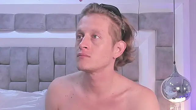 AnthonyFosterr live XXX chat